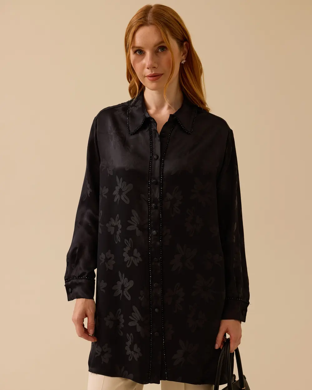 Parlak Dokulu Boncuk Detaylı Tunik