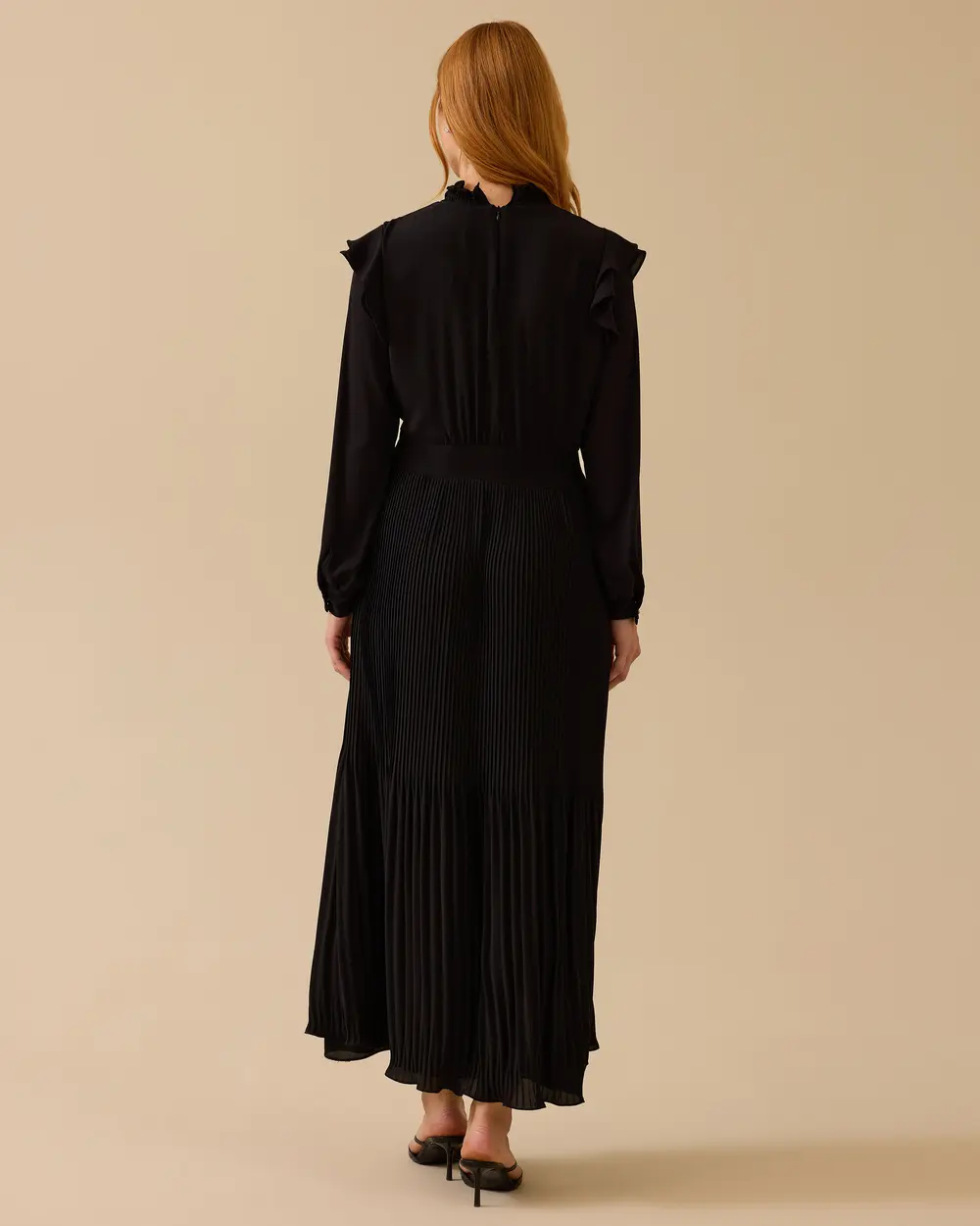 Fırfır Detaylı Pliseli Uzun Elbise