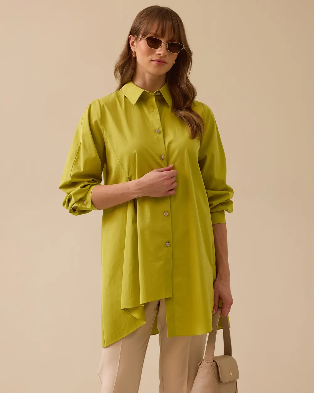 Asymmetric Cut Buttoned Shirt