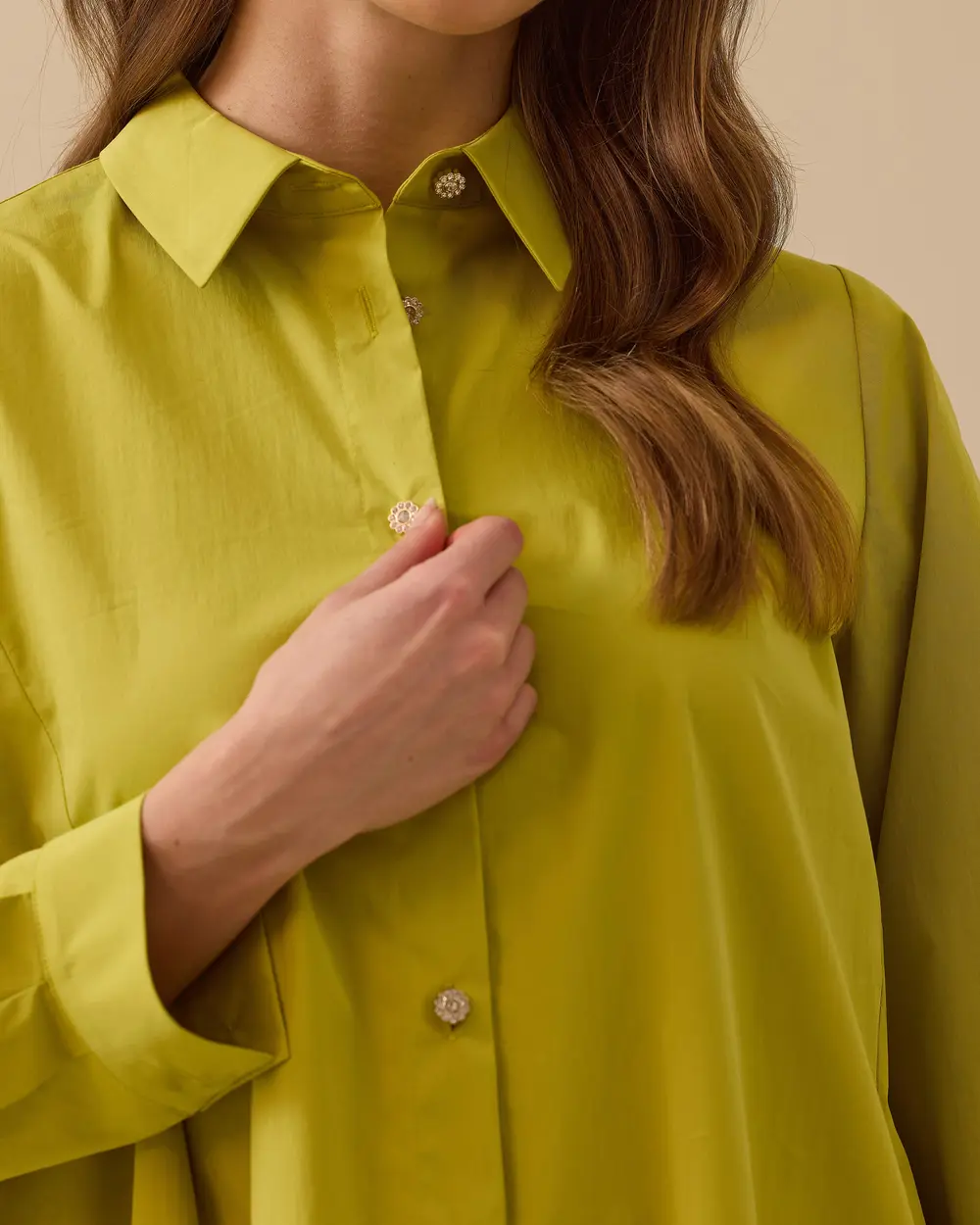 Asymmetric Cut Buttoned Shirt
