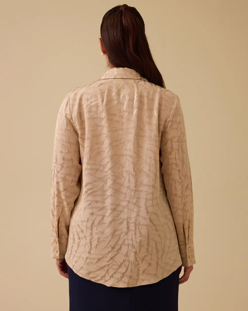 Plus Size Jacquard Button Down Shirt