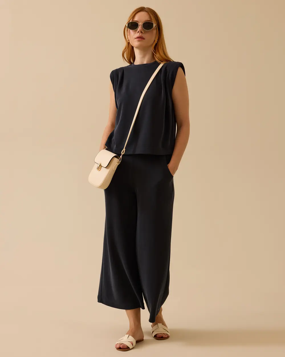 Sleeveless Blouse with Wadding