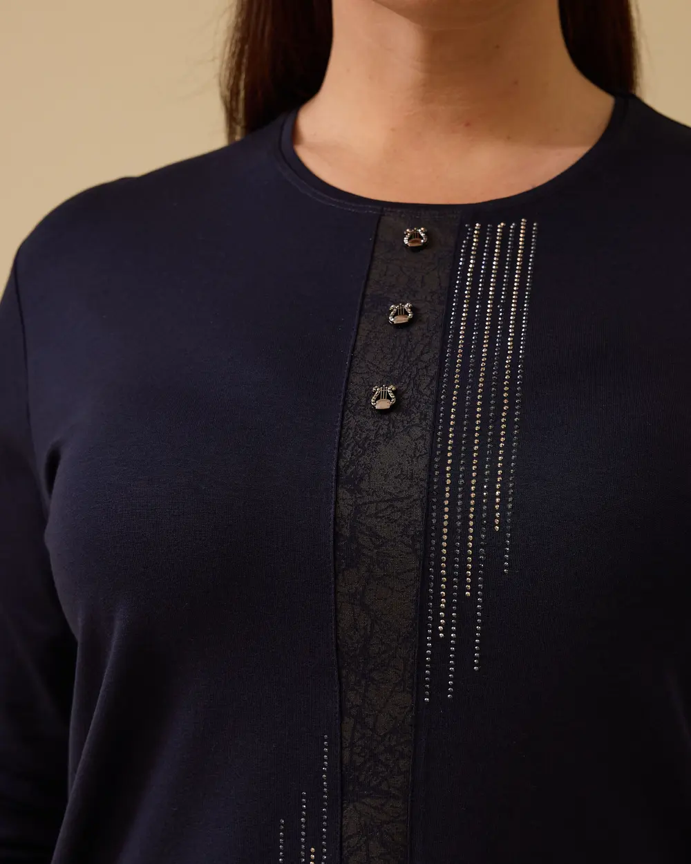 Büyük Beden Taş Detaylı Uzun Kollu Bluz