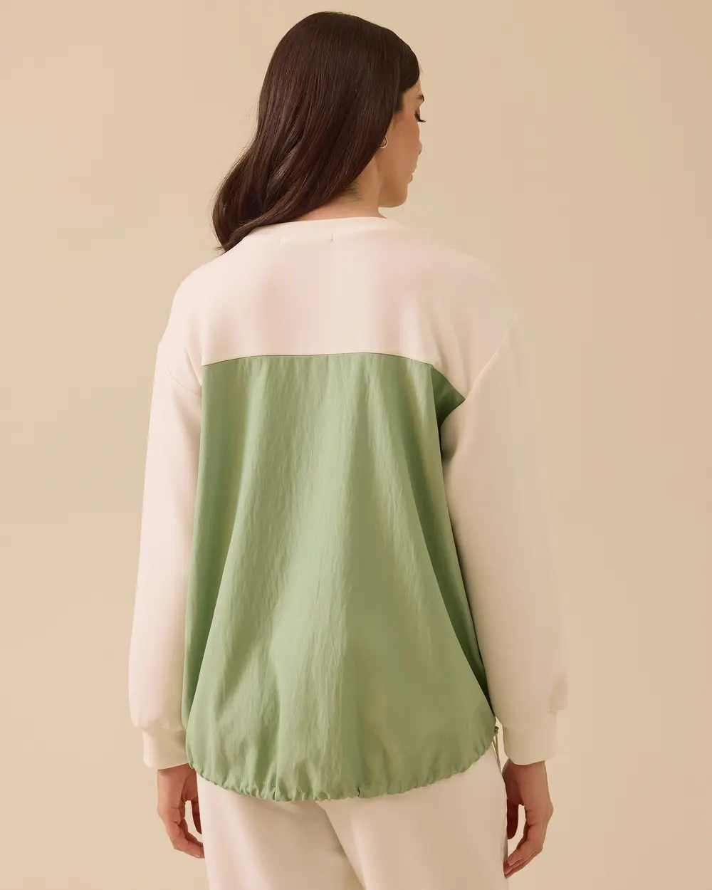 Çift Kumaşlı Cepli Beli Büzgülü Sweatshirt