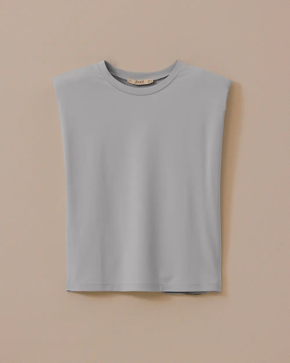 Sleeveless Round Neck T-Shirt with Wadding
