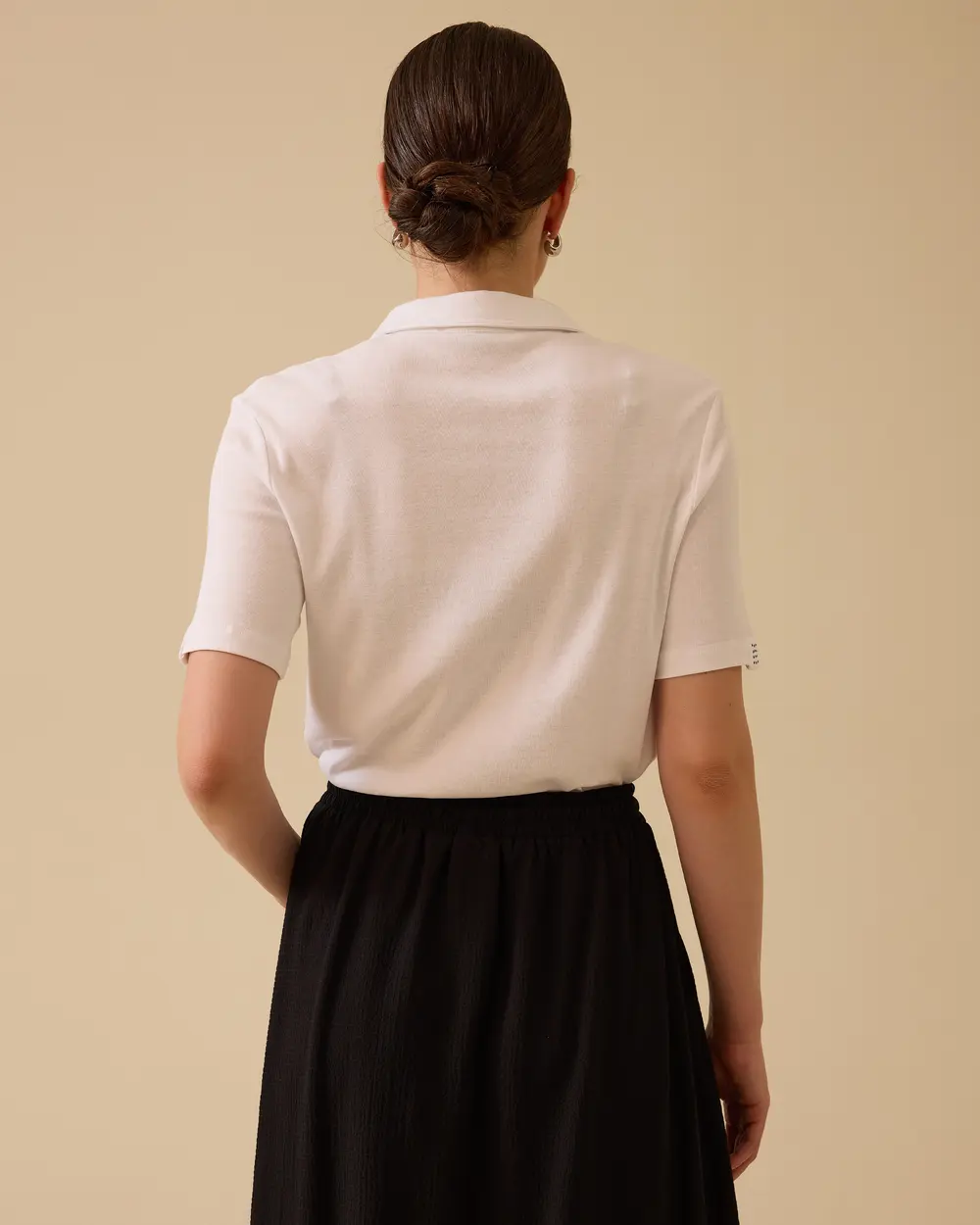 Polo Yaka Taş Detaylı Tişört