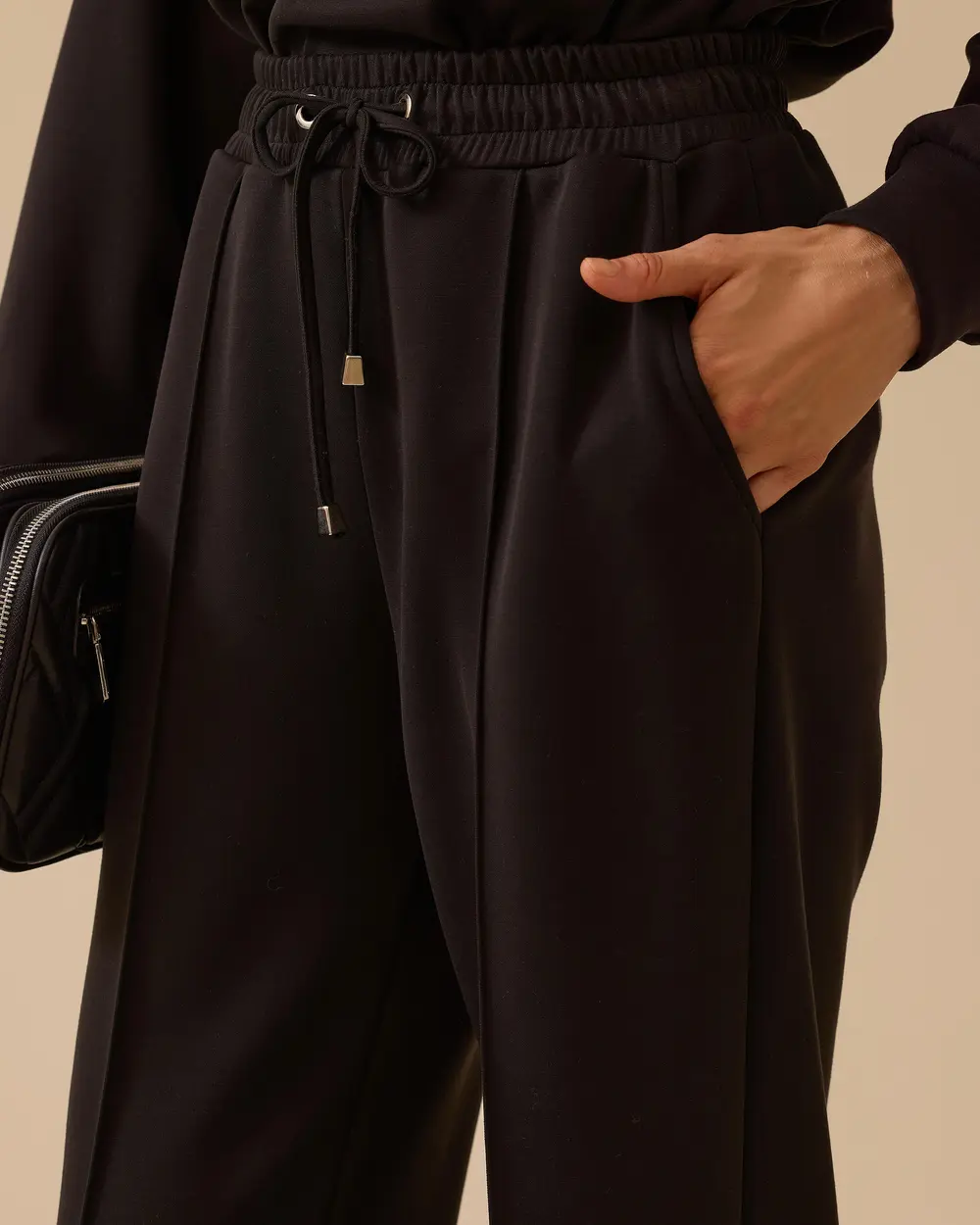 Bağcıklı Cepli Düz Paça Pantolon