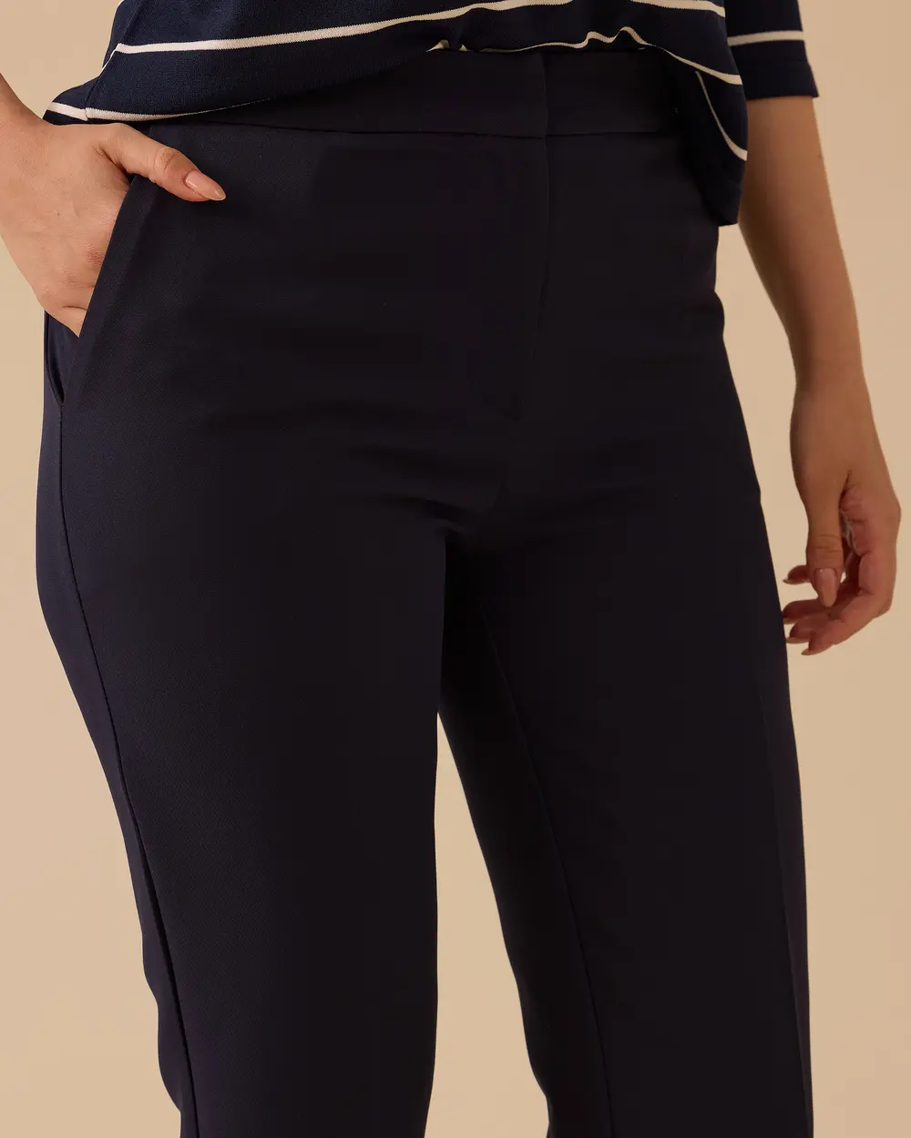 Ivy Beli Lastikli Bilek Boy Pantolon