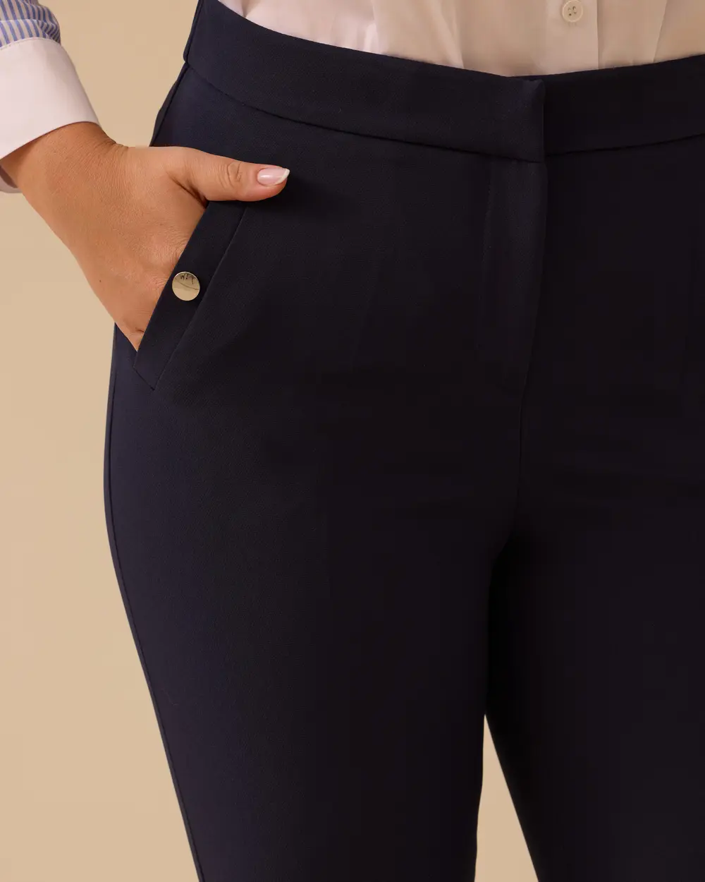 Ariana Beli Lastikli Bilek Boy Pantolon