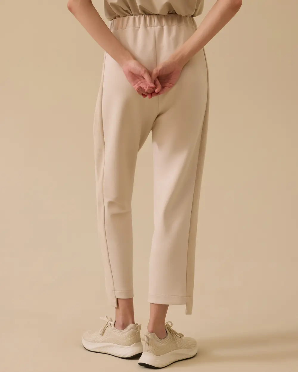 Elastik Bel Süet Detaylı Pantolon