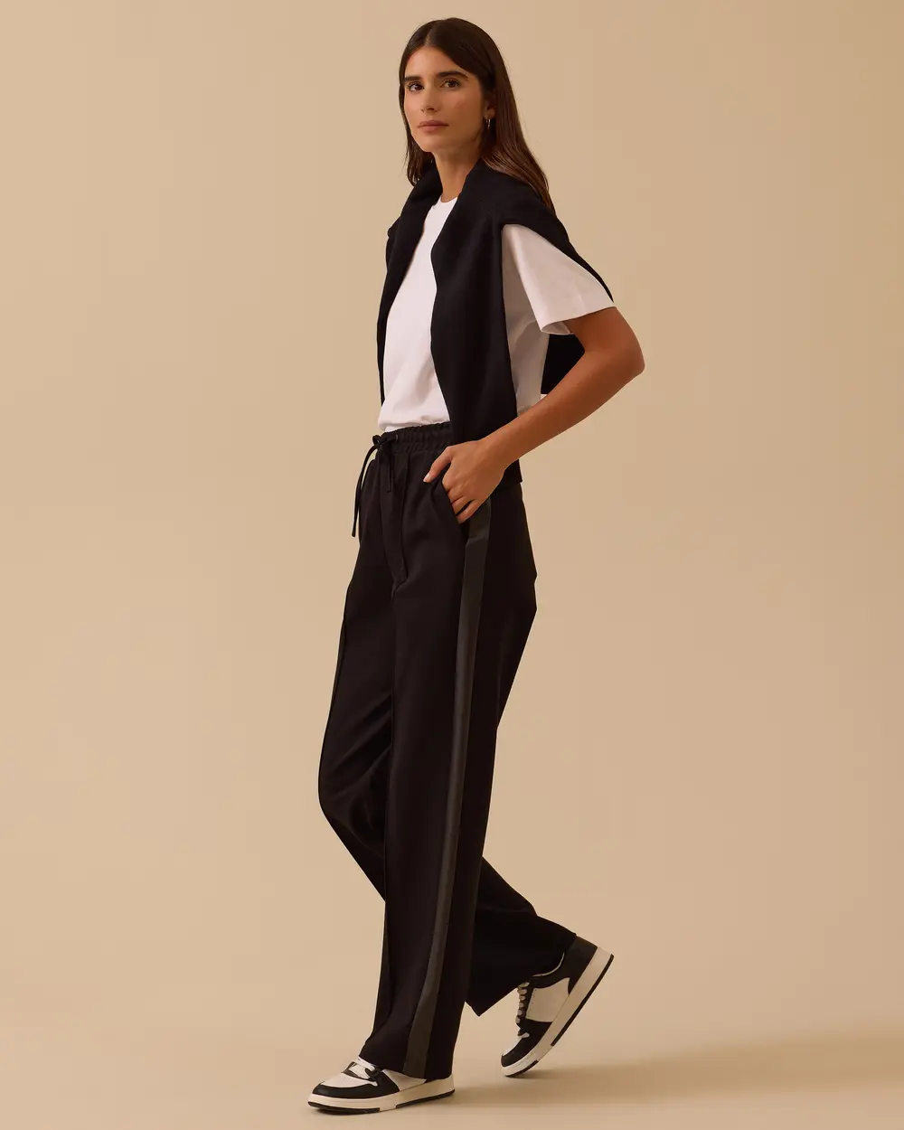 Suni Deri Biyeli Bol Paça Pantolon