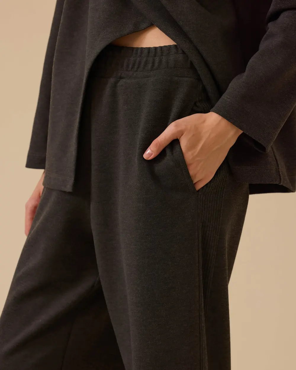 Cepli Düz Kesim Pantolon