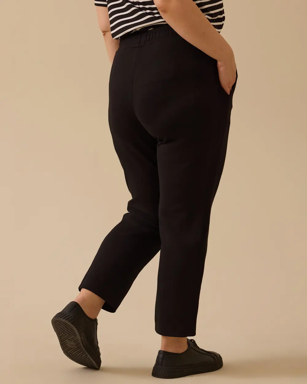 Büyük Beden Ön Dikişli Pantolon