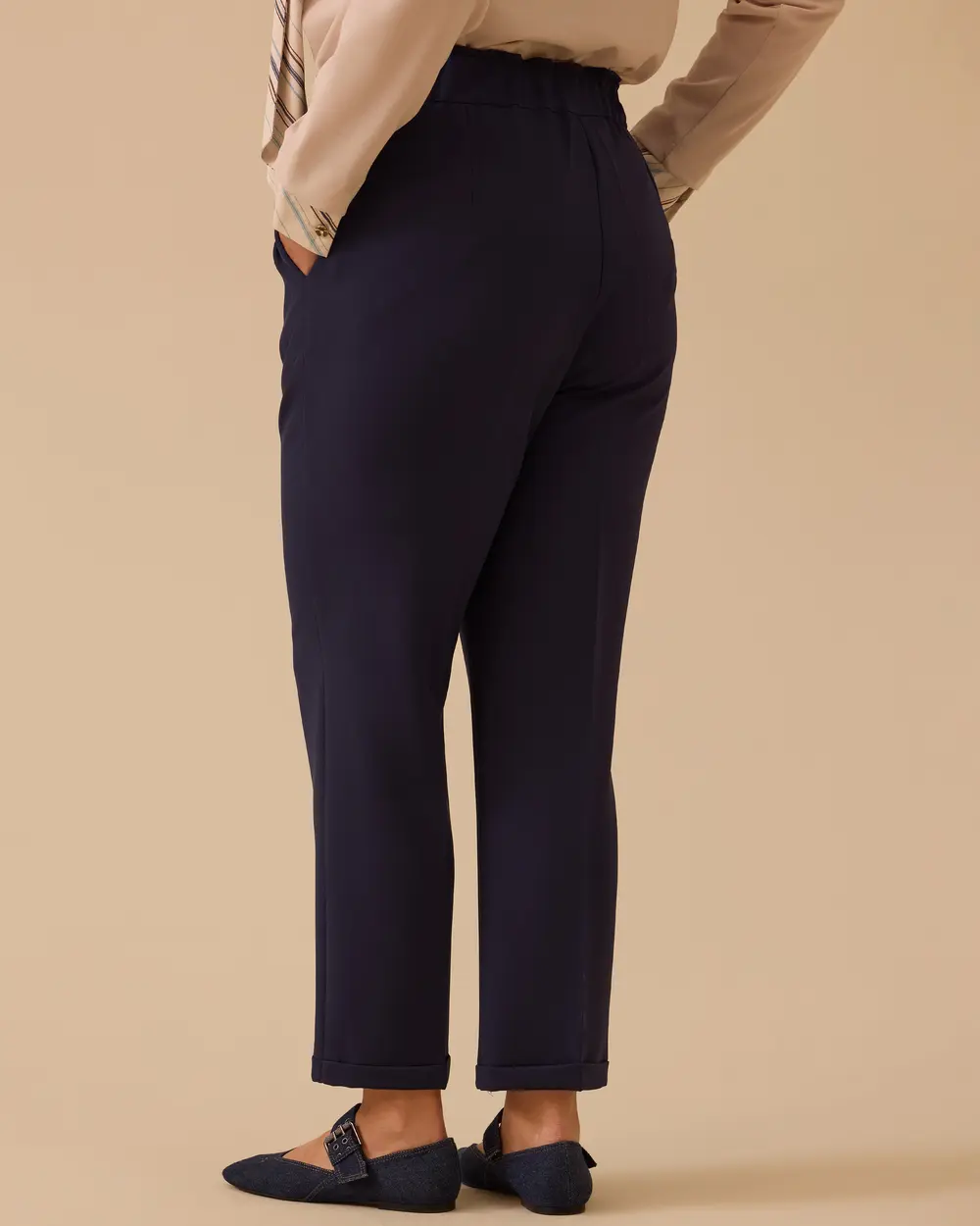 Plus Size Elastic Waist Ankle Length Pants