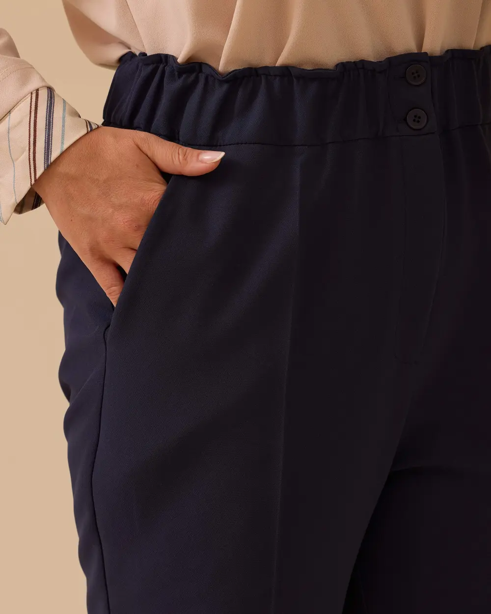 Plus Size Elastic Waist Ankle Length Pants