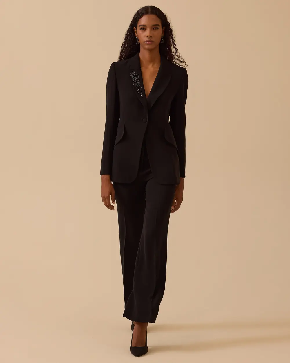 Boncuk İşlemeli Tek Düğmeli Ceket