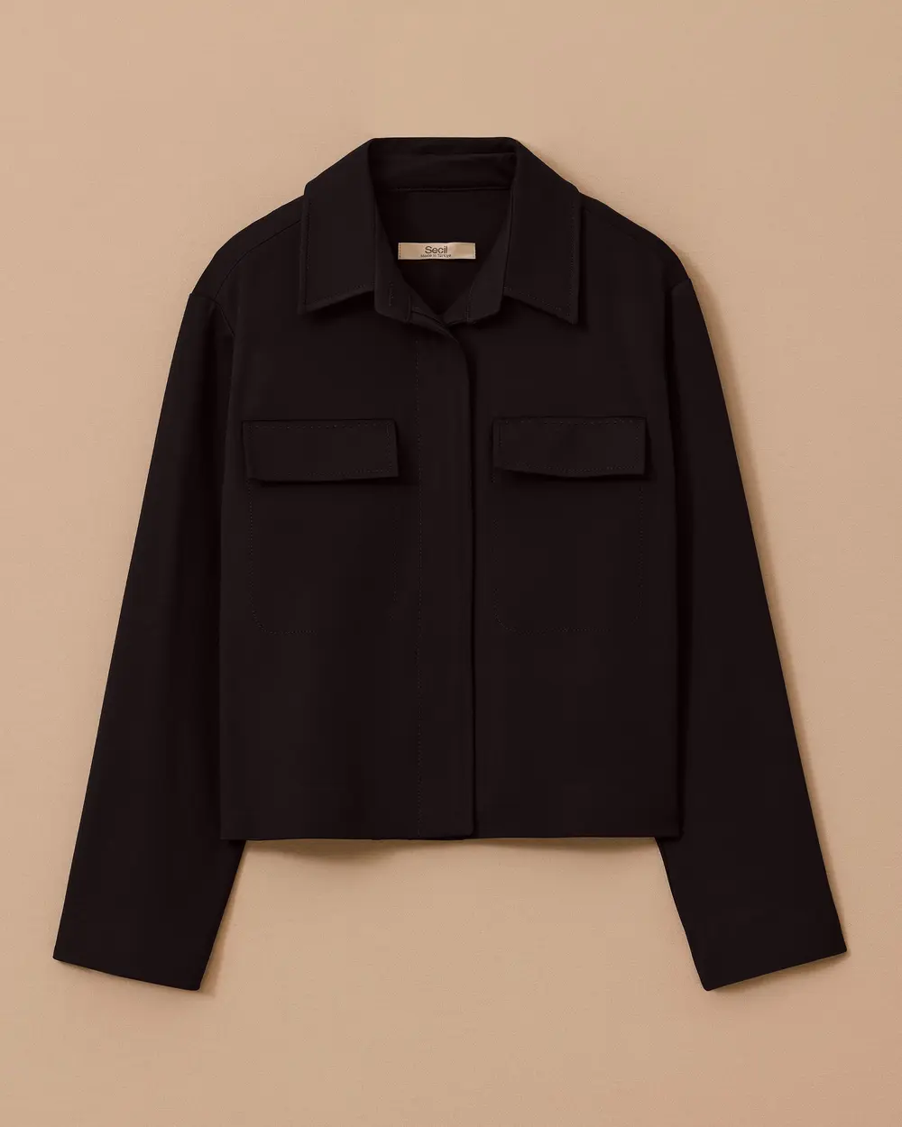 Düğmeli Cep Kapaklı Ceket