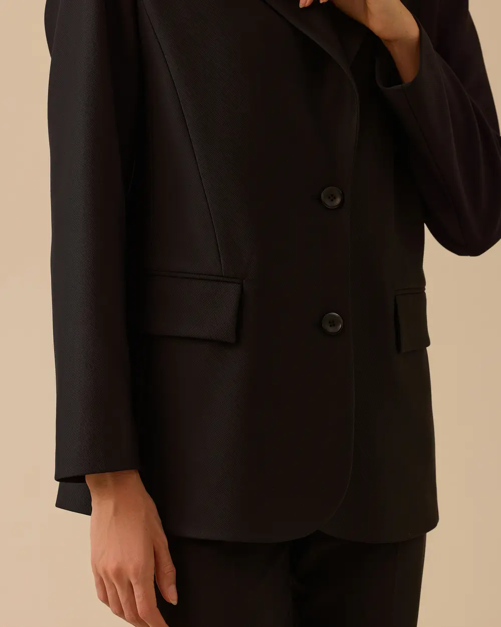 Cep Kapaklı Düğmeli Ceket