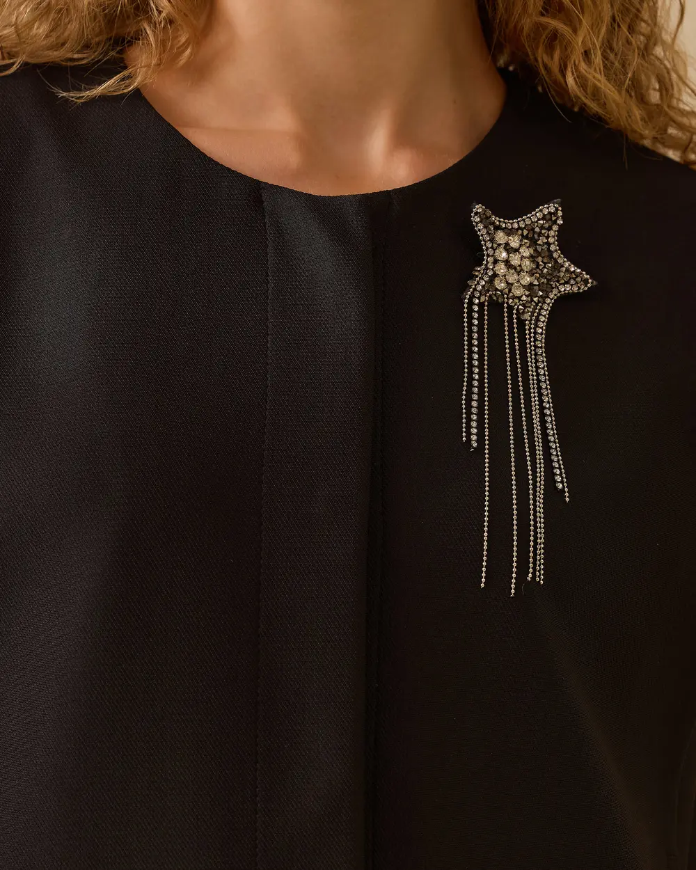 Aksesuar Detaylı Cep Kapaklı Yelek