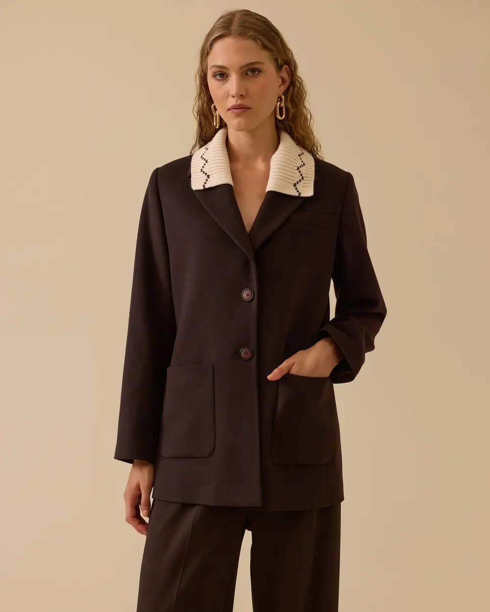 Triko Yaka Cepli Kaşe Ceket