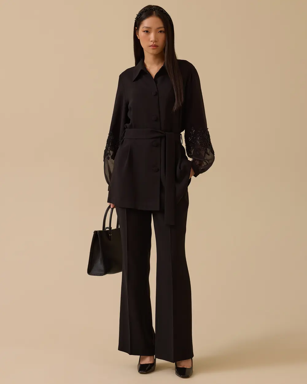 Nakış İşlemeli Kol Detaylı Kuşaklı Ceket