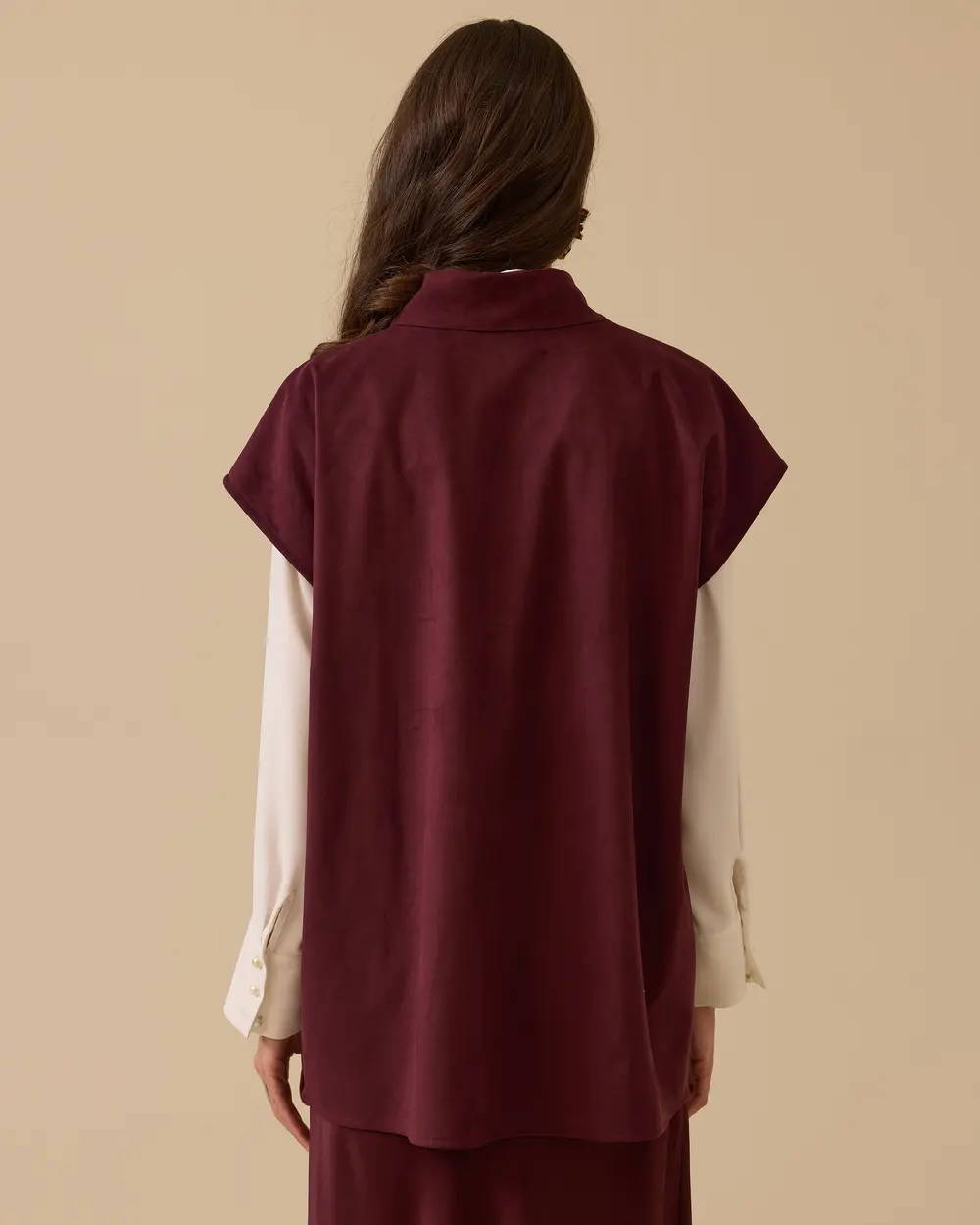 Dik Yaka Asimetrik Süet Süveter