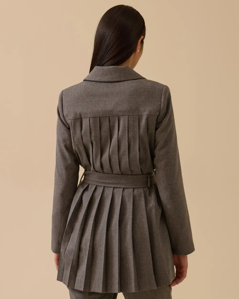 Arka Pileli Kuşaklı Ceket