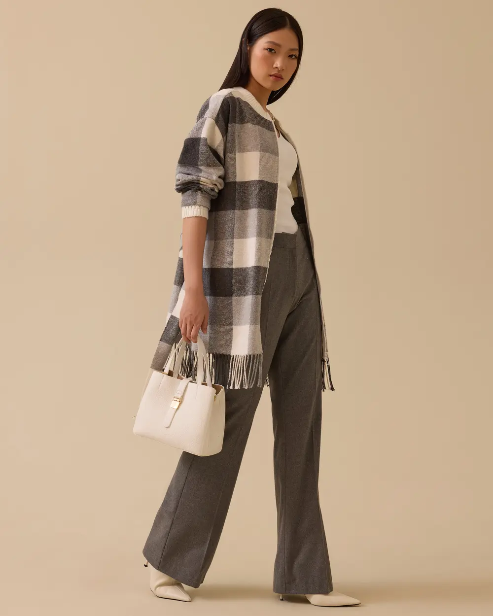 Püsküllü Kuşaklı Ekose Ceket