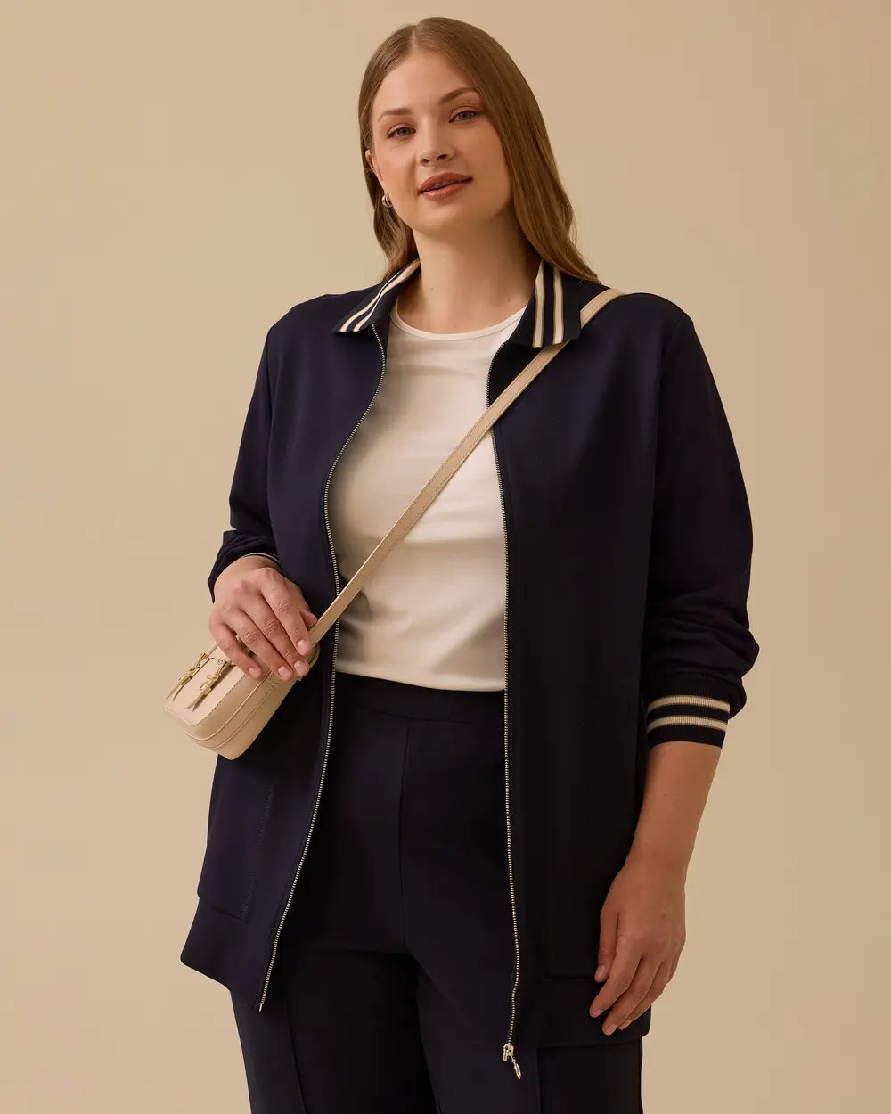 Büyük Beden Şerit Detaylı Fermuarlı Ceket