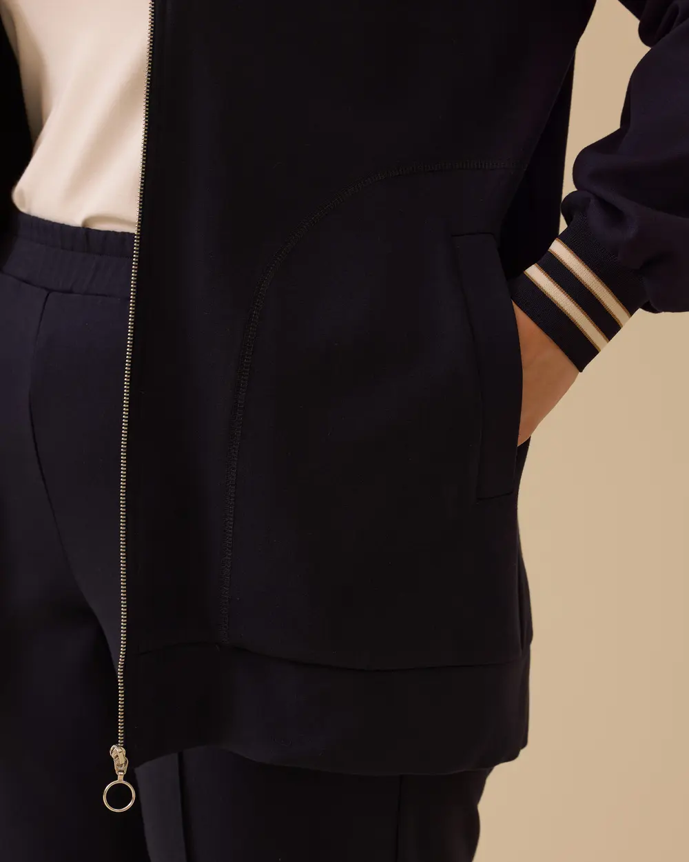 Büyük Beden Şerit Detaylı Fermuarlı Ceket
