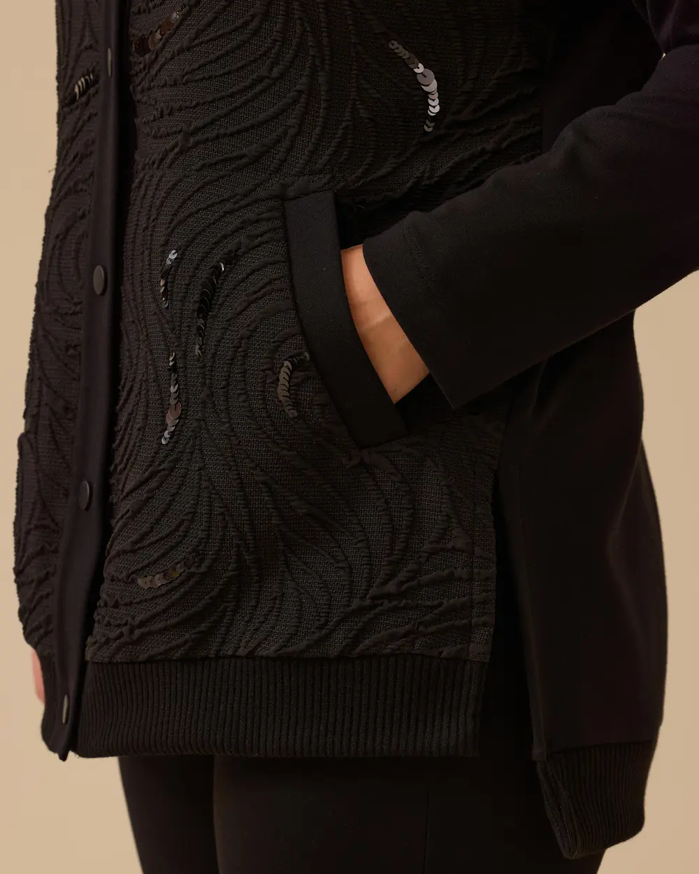 Büyük Beden Pul Detaylı İşlemeli Ceket