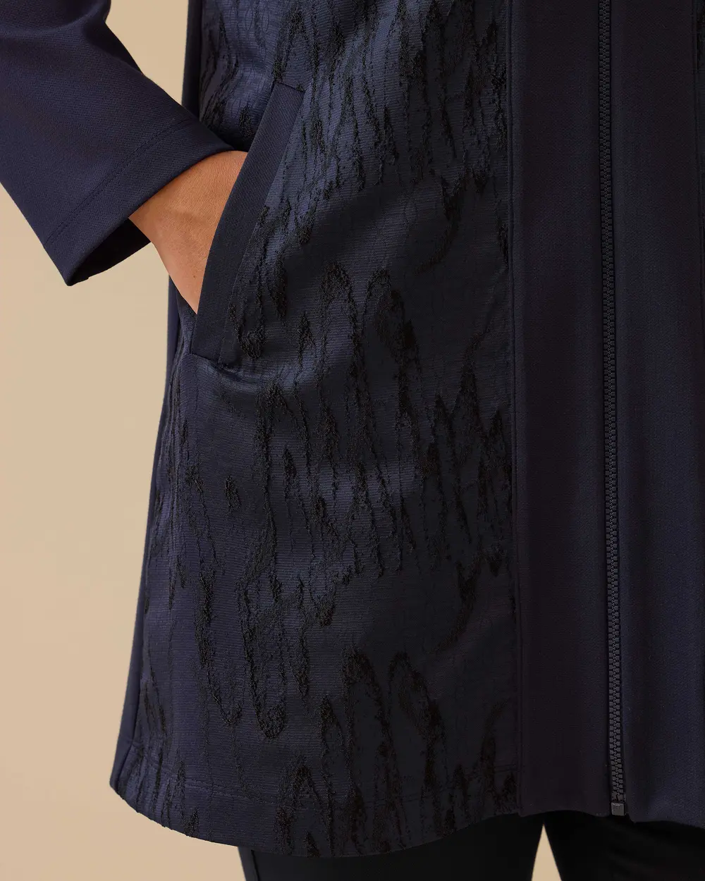 Büyük Beden Desenli Fermuarlı Jakar Ceket