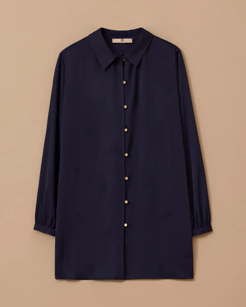 Gömlek Yaka Nakış Detaylı Tunik