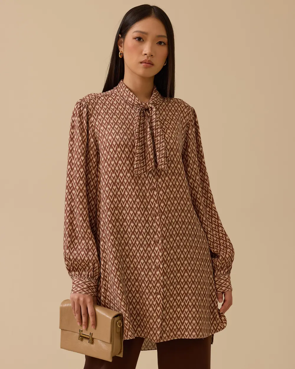 Fular Yakalı Desenli Tunik