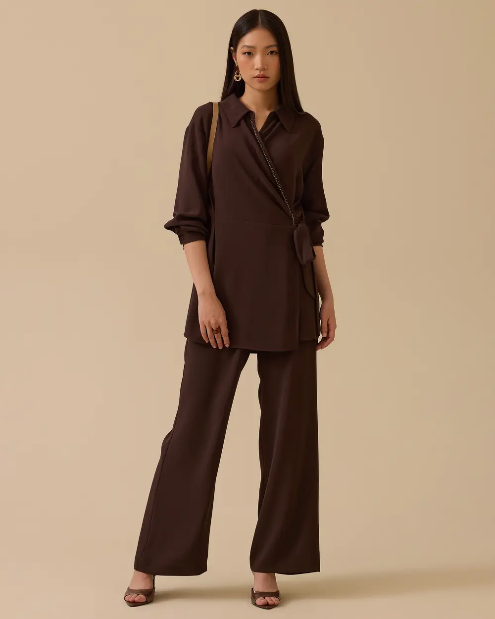 Boncuk Detaylı Bağlamalı Kruvaze Tunik