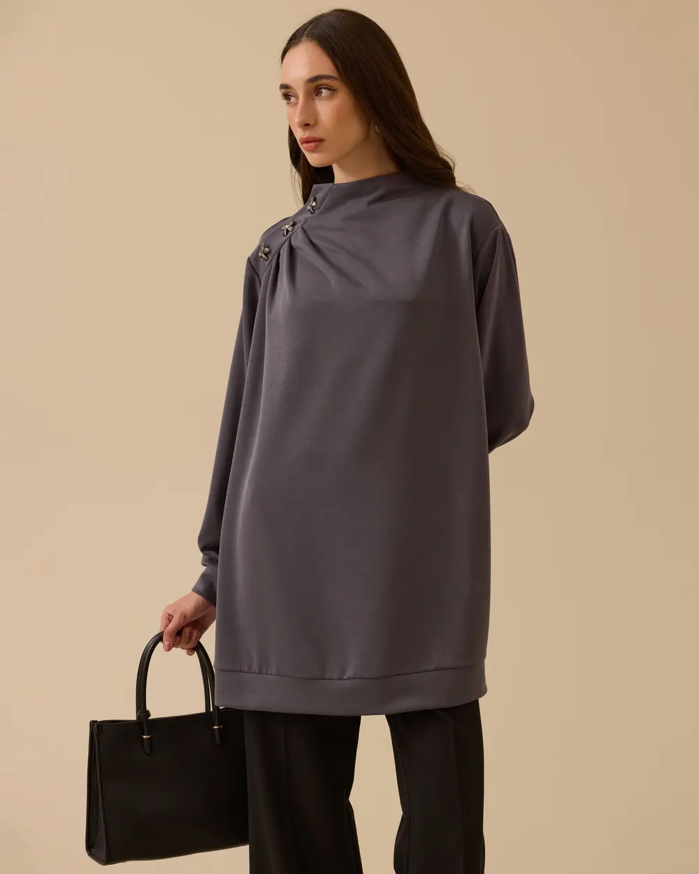 Omuz Aksesuarlı Drapeli Tunik