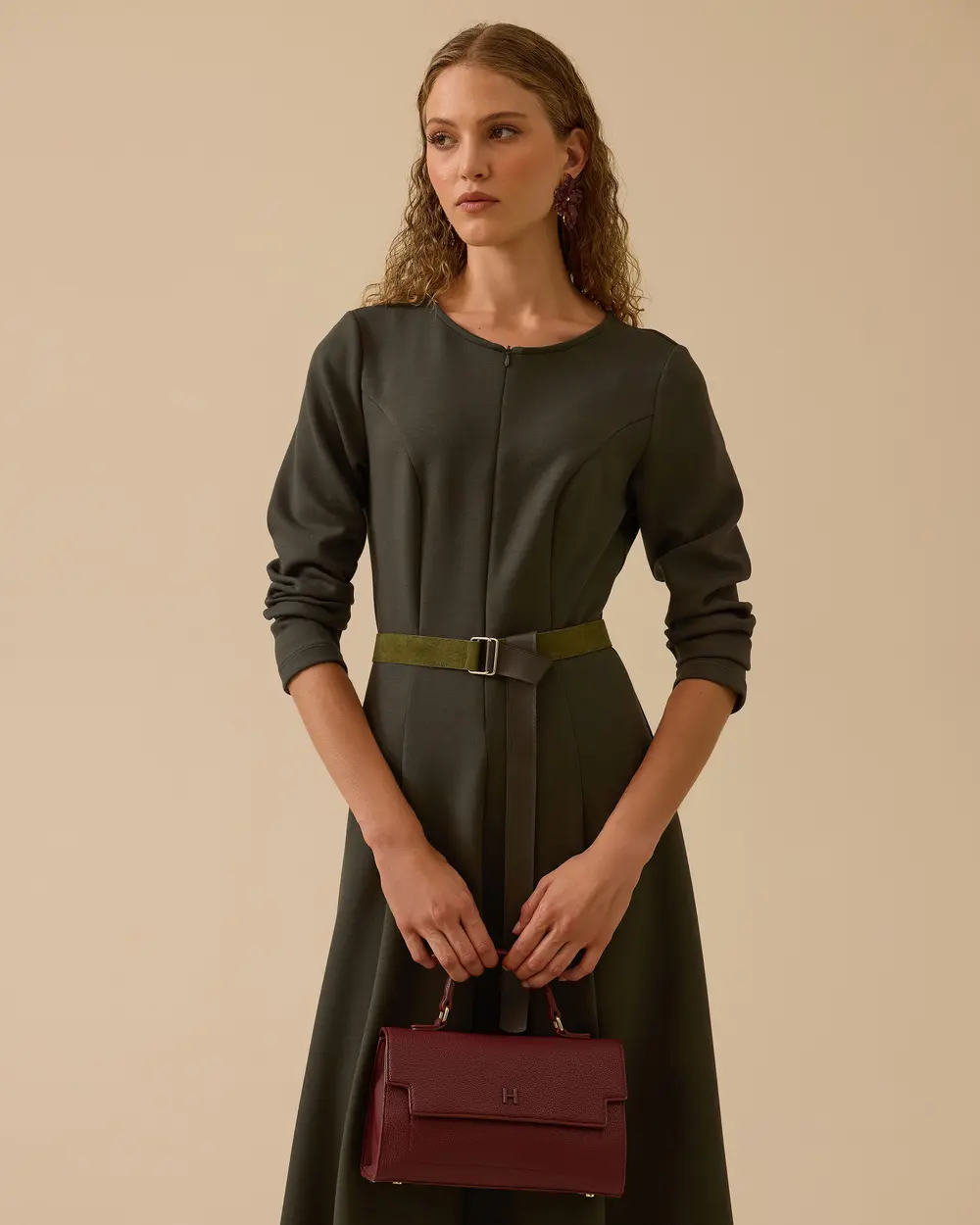 Kuşaklı Kemer Detaylı Elbise