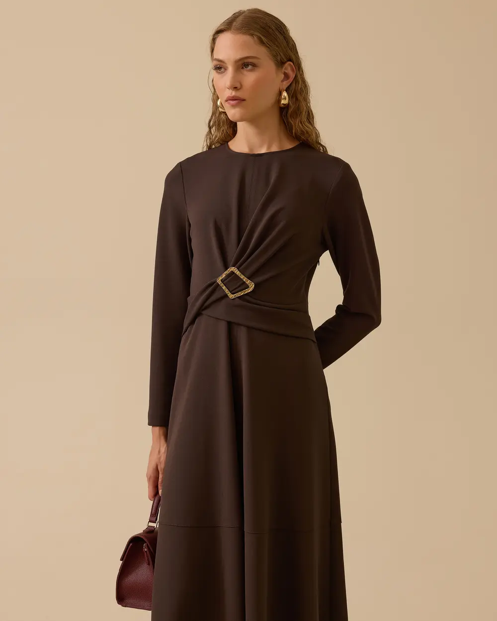 Tokalı Bel Detaylı Midi Elbise