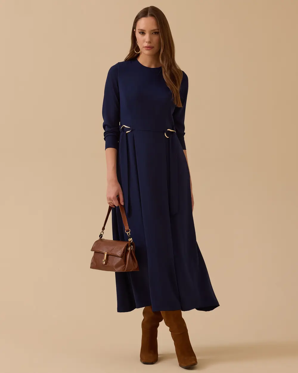 Metal Aksesuarlı Krep Elbise