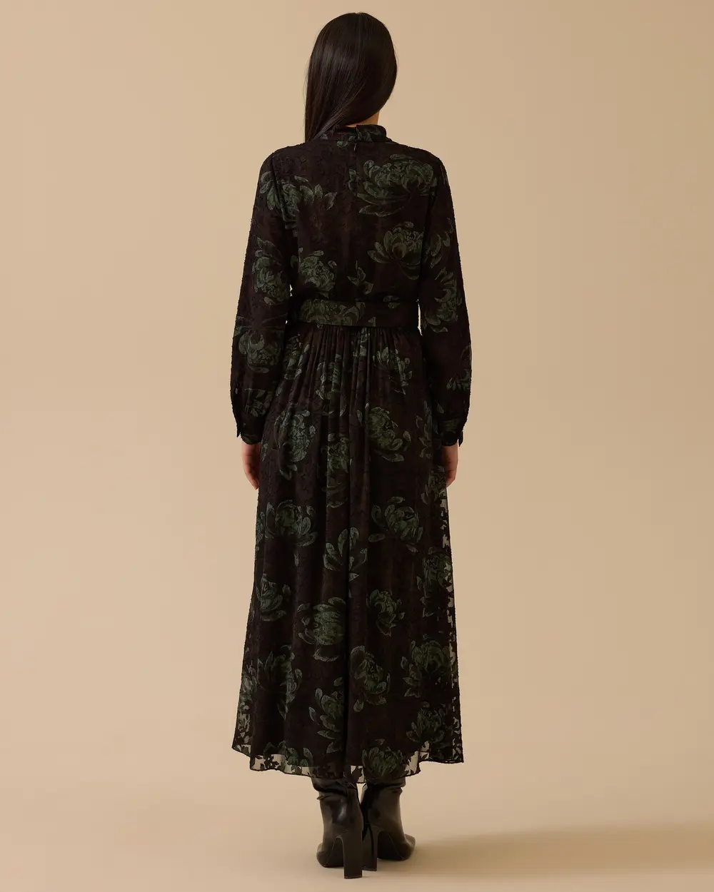 Kemerli Pile Detaylı Elbise