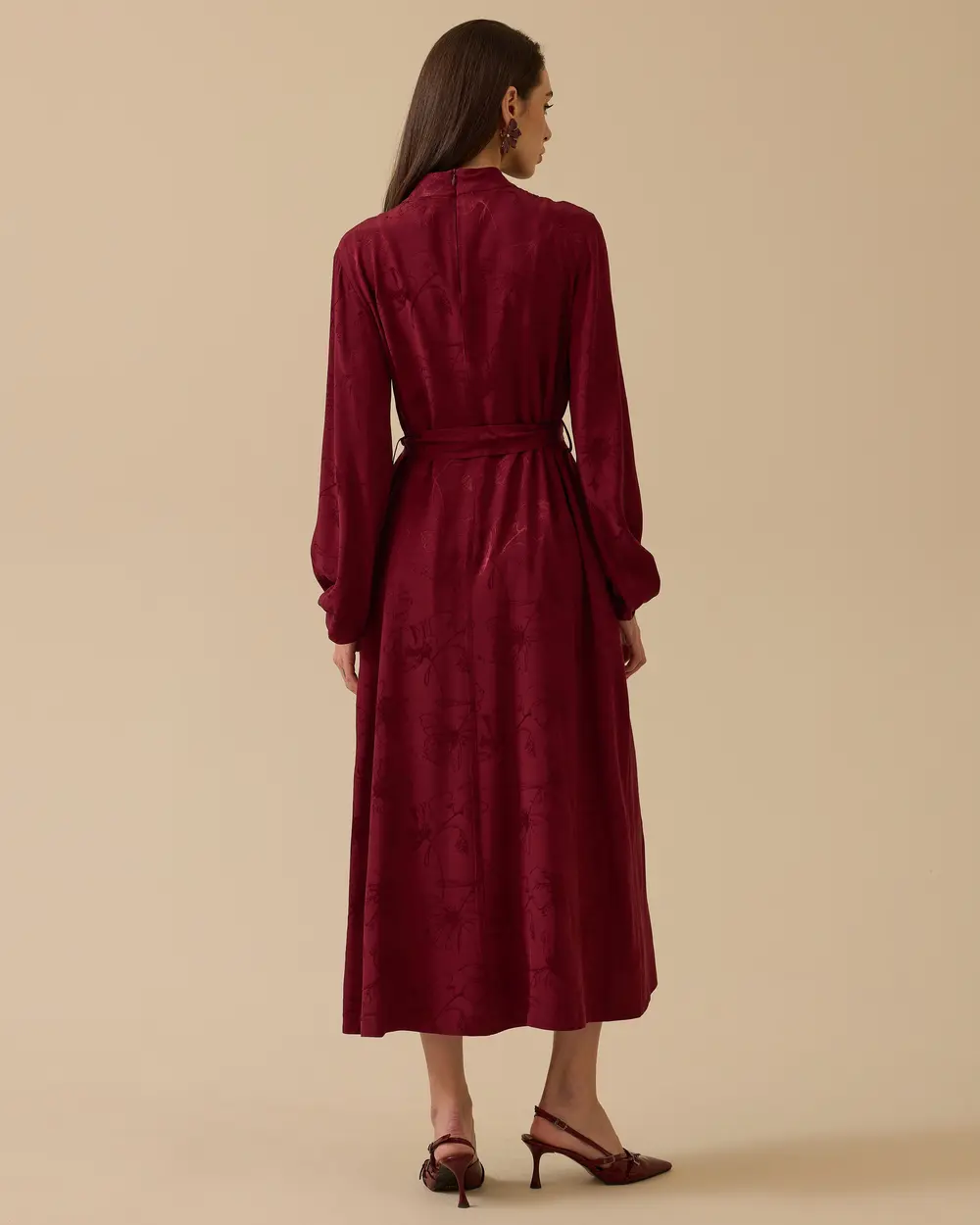 Desenli Pile Detaylı Kuşaklı Elbise