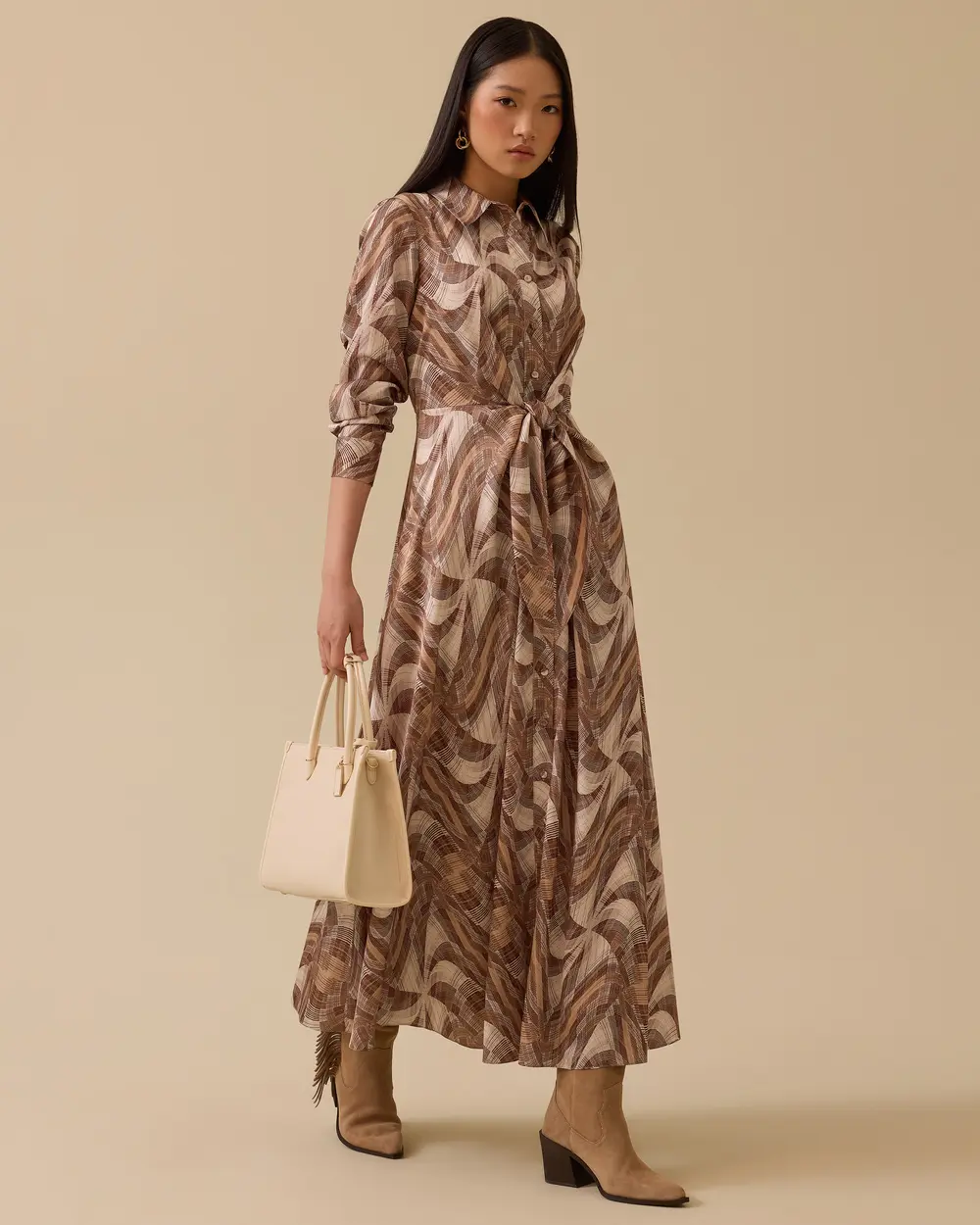 Desenli Bağlama Detaylı Düğmeli Elbise