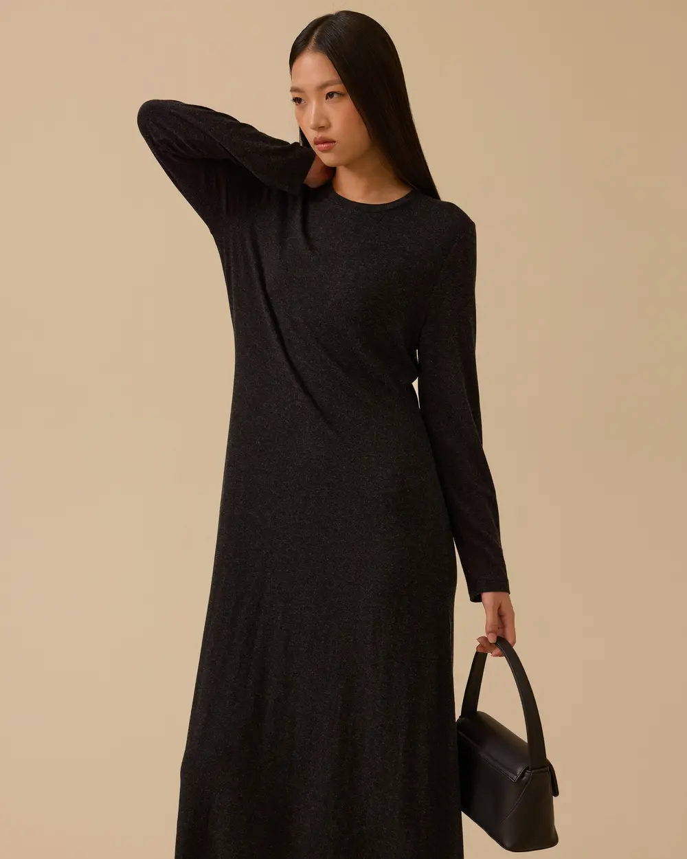 Yuvarlak Yaka Uzun Basic Elbise