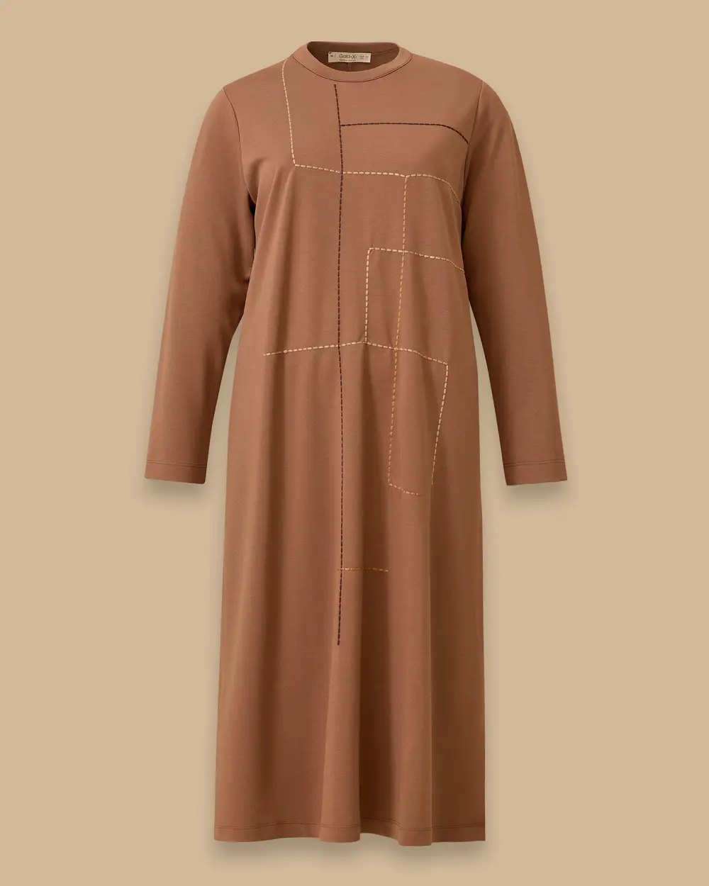 Büyük Beden Nakış Detaylı Uzun Kollu Elbise