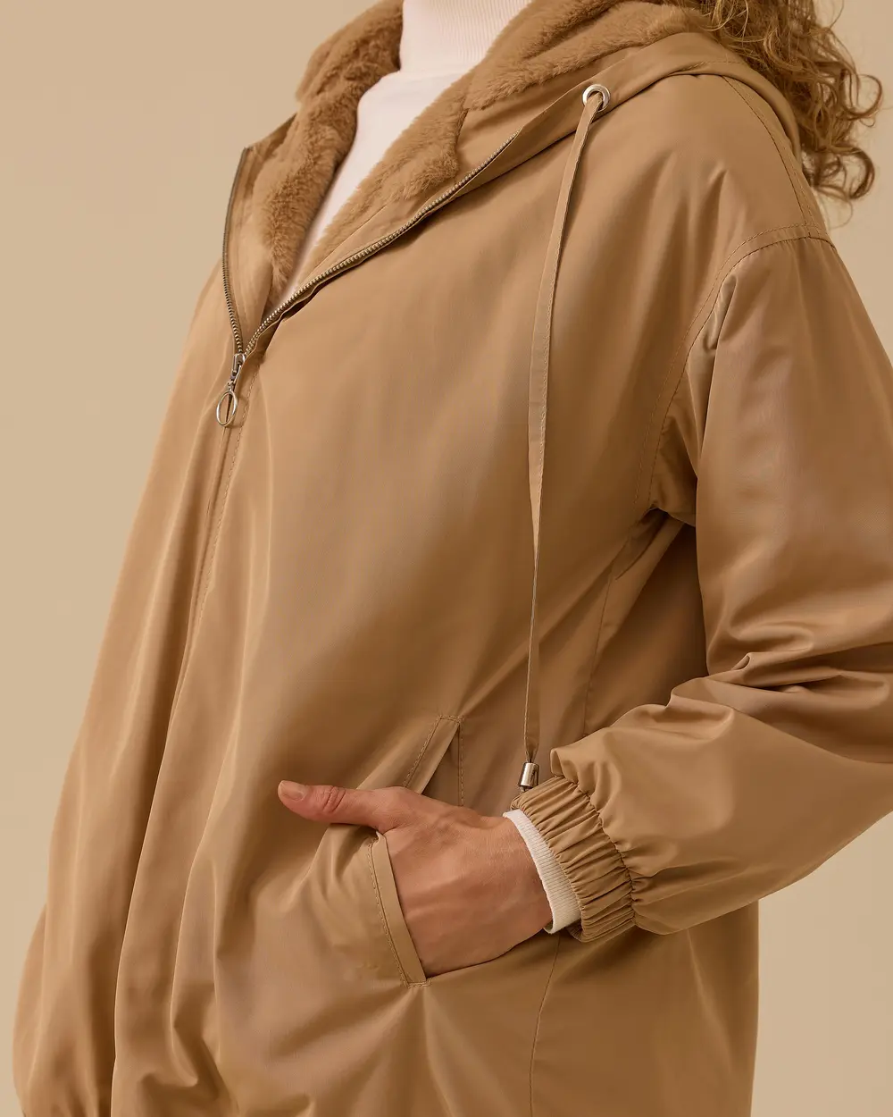 İçi Tüylü Kapüşonlu Cepli Anorak