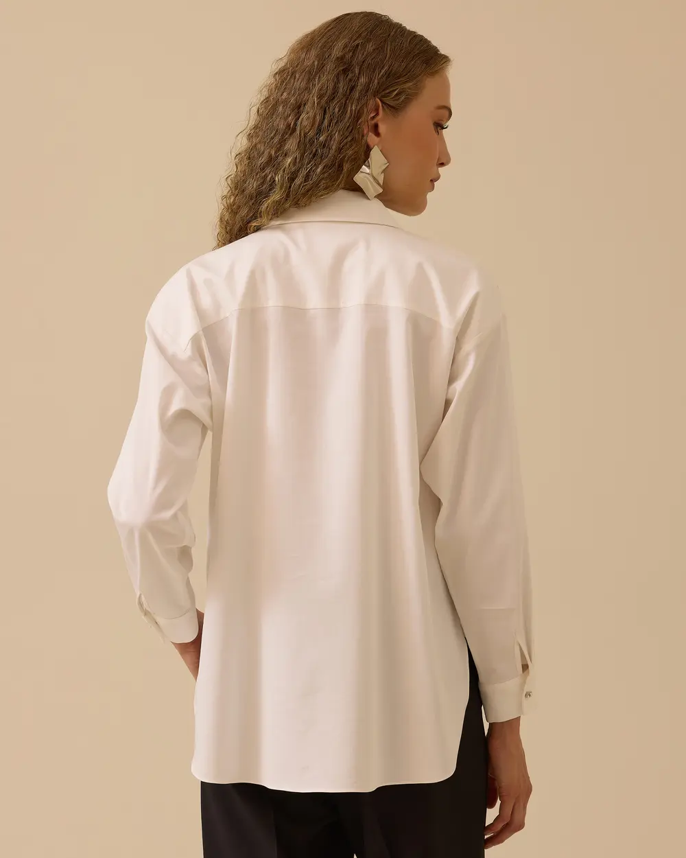 Taş İşlemeli Cep Detaylı Gömlek