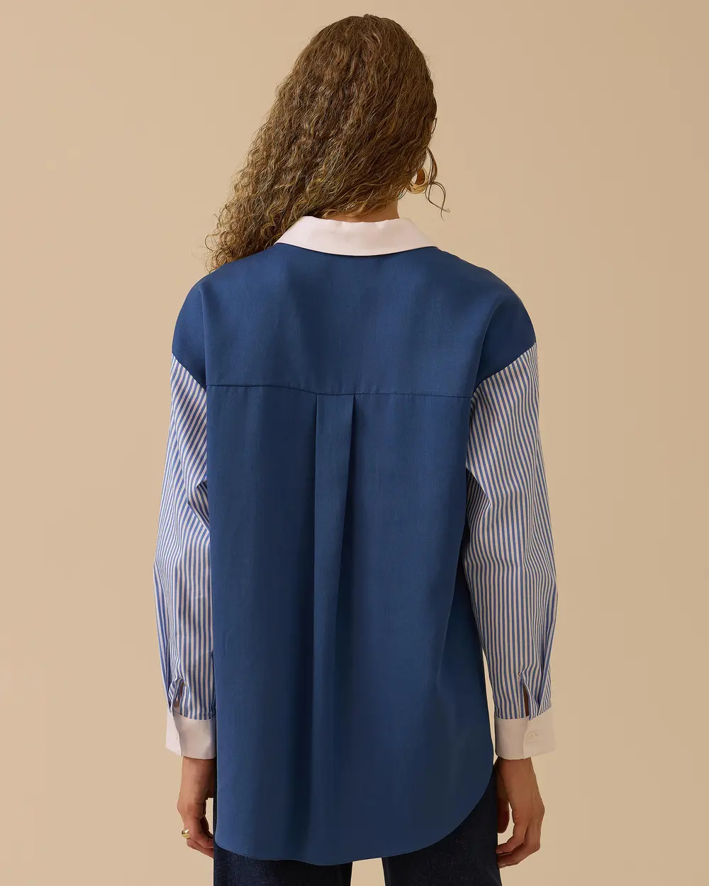 Buttoned Shirt with Line Detail