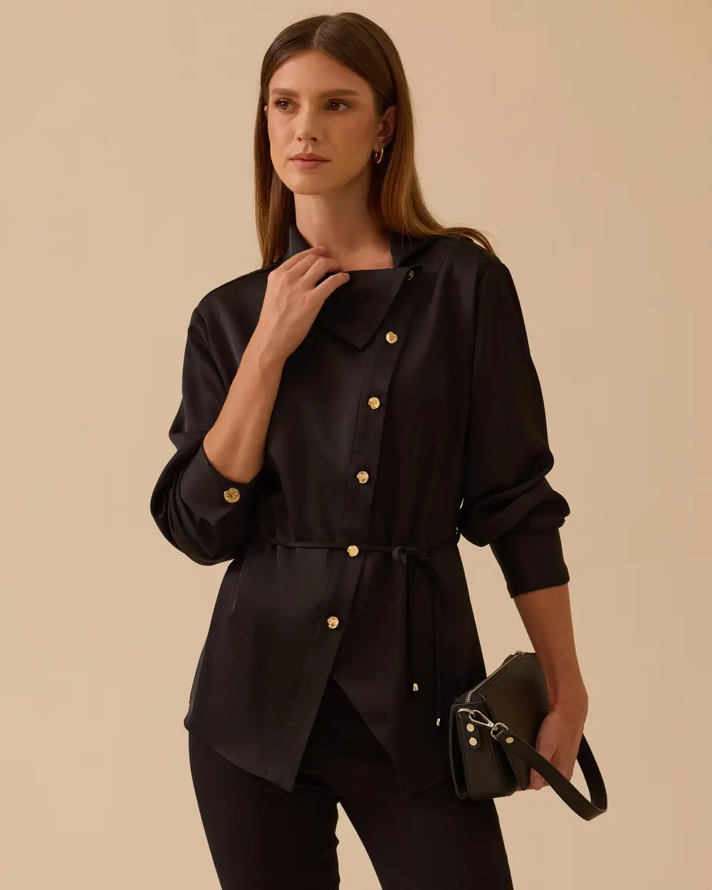 Asimetrik Düğmeli Kuşaklı Gömlek