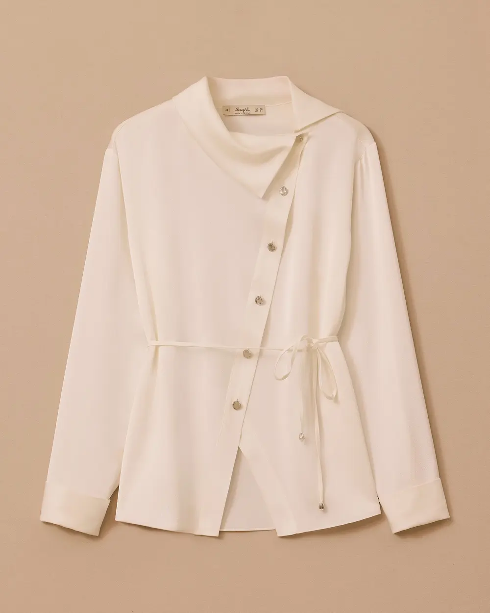 Asimetrik Düğmeli Kuşaklı Gömlek