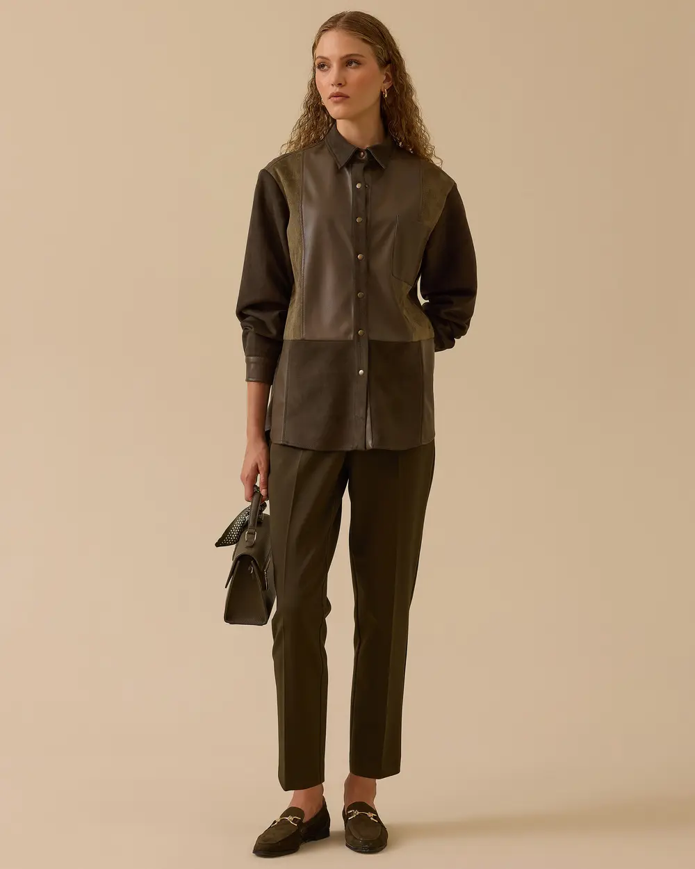 Çift Kumaşlı Suni Deri Detaylı Süet Gömlek